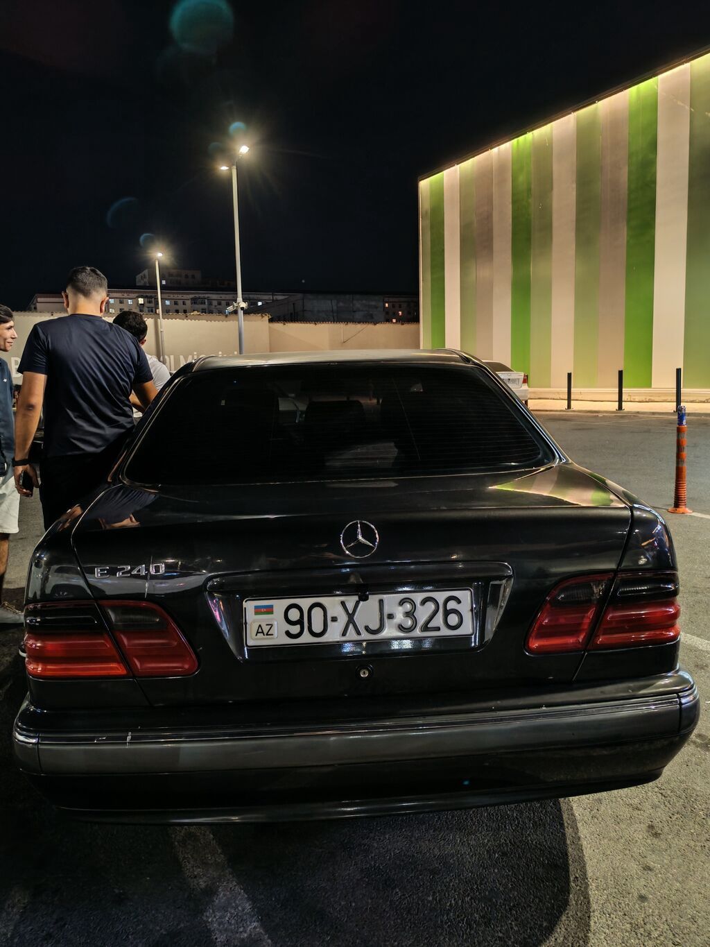 Mercedes-Benz E 240: 2.4 l | 2000 il Sedan — Avto, Sumqayıt (4)
