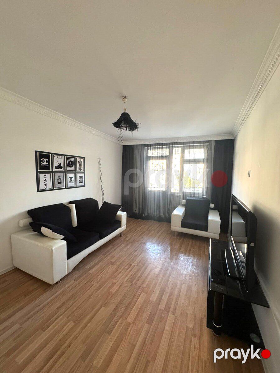 Satılır 2 otaqlı köhnə tikili 50 m² — Mənzil, Bakı (2)
