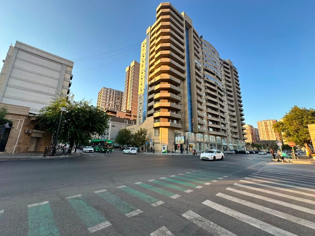 Satılır 2 otaqlı köhnə tikili 90 m² — Mənzil, Bakı (12)