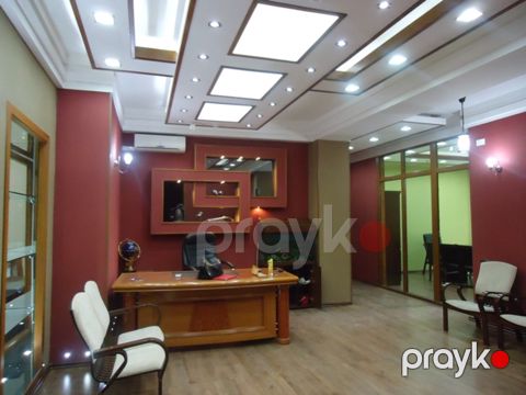 İcarəyə verilir 7 otaqlı ofis 300 m²