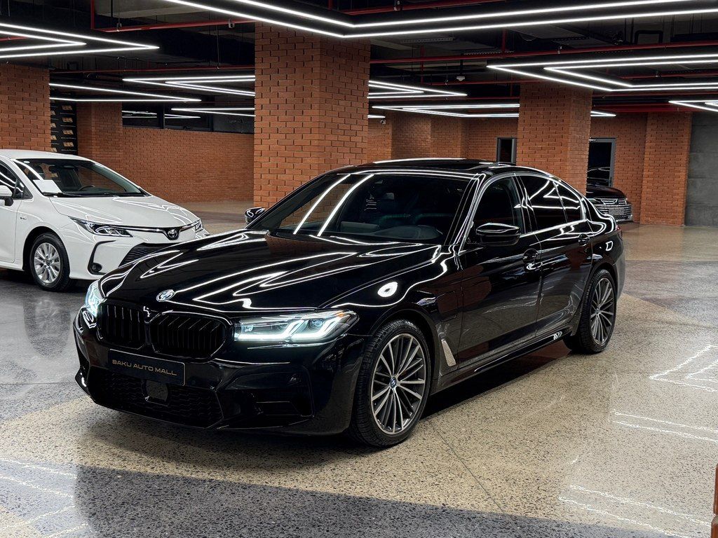 BMW 530e, 2.0 L, 12 kWh, 2023 il, 53 000 km — Avtomobillər, Bakı (3)