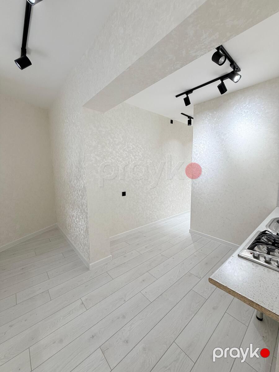 Satılır 1 otaqlı köhnə tikili 45 m² — Mənzil, Bakı (7)