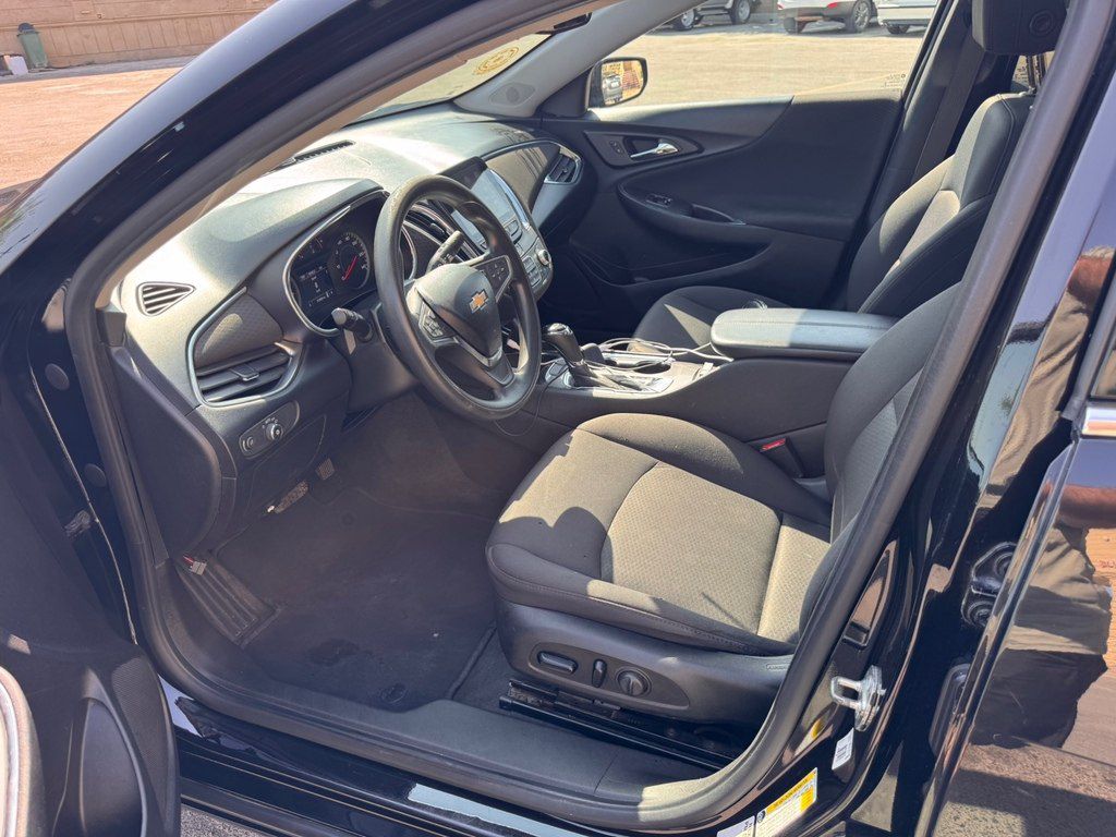 Chevrolet Malibu, 1.5 L, 2020 il, 211 342 km — Avtomobillər, Gəncə (9)