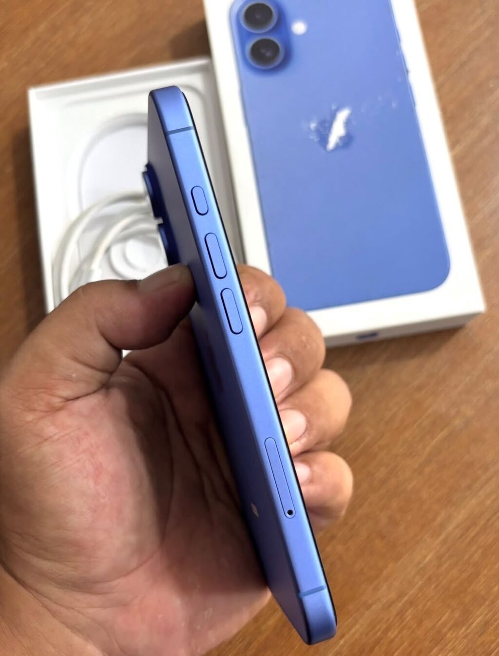 IPhone 16, 256 GB, Göy, Zəmanət, Simsiz şarj, Face ID — Apple iPhone, Digah (2)