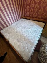 Çarpayı+matras bir yerde 130 azn satılır.Ünvan Bakixanov.Ayla91 — Мебель