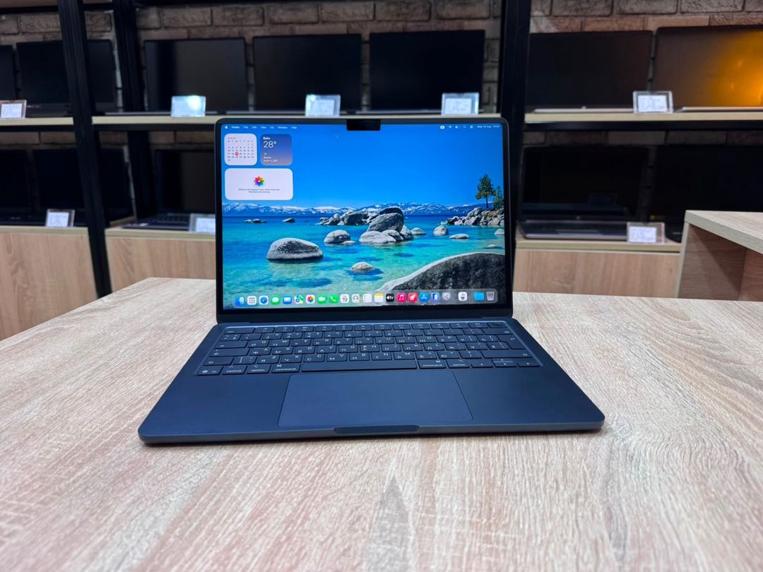 Apple MacBook Air 13 M4 — Elektronika, Bakı (2)