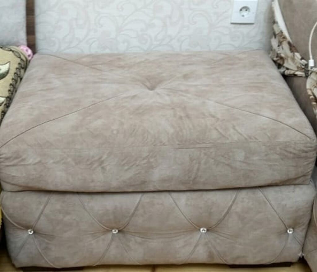 Bej rəngli yumşaq divan + puf - Material: Velveta bənzər yumşaq — Mebel, Bakı (2)