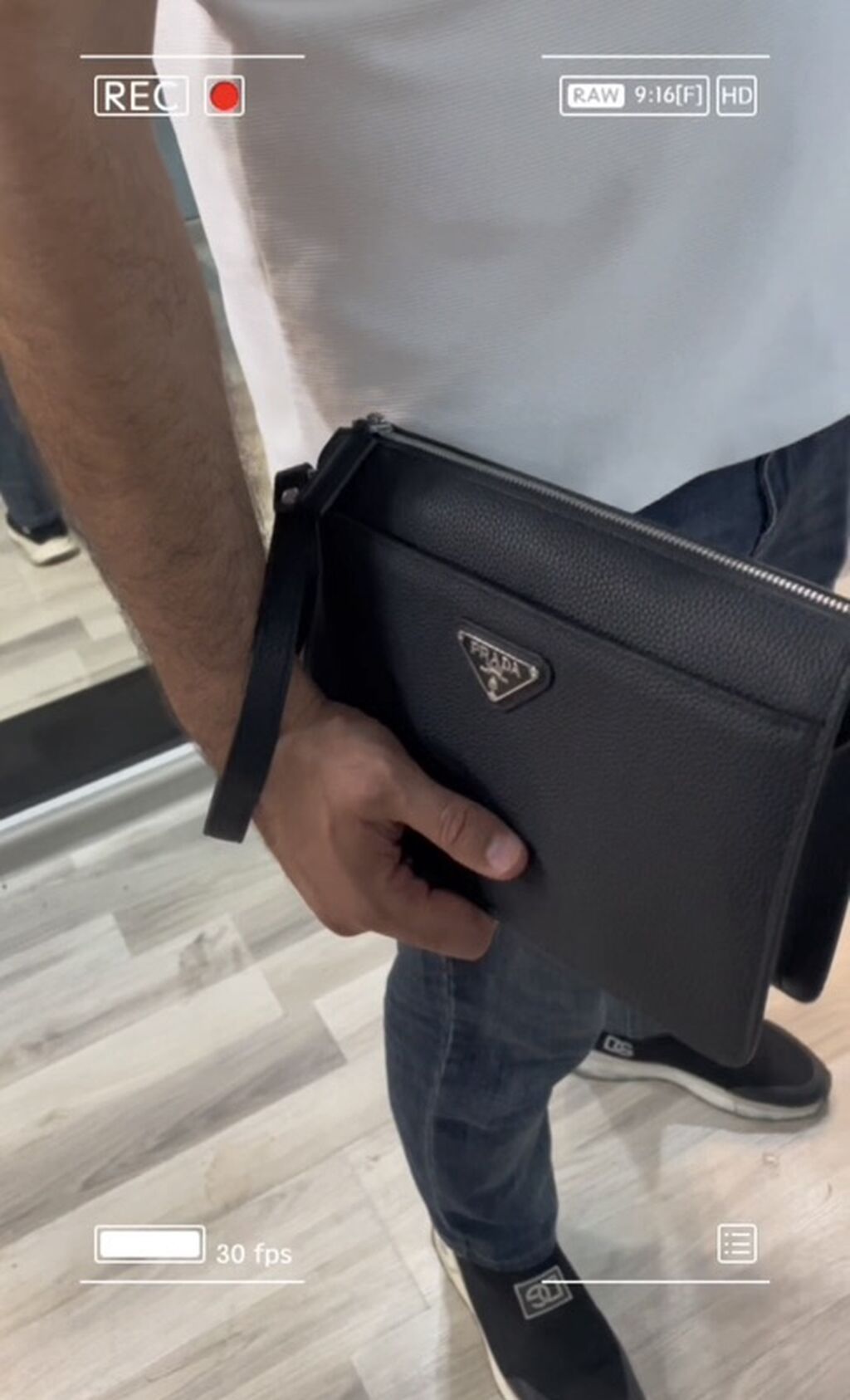 Kişi üçün qol qayışı ilə daşına bilən, kompakt ölçülü əl çantası — Çantalar, Bakı (5)