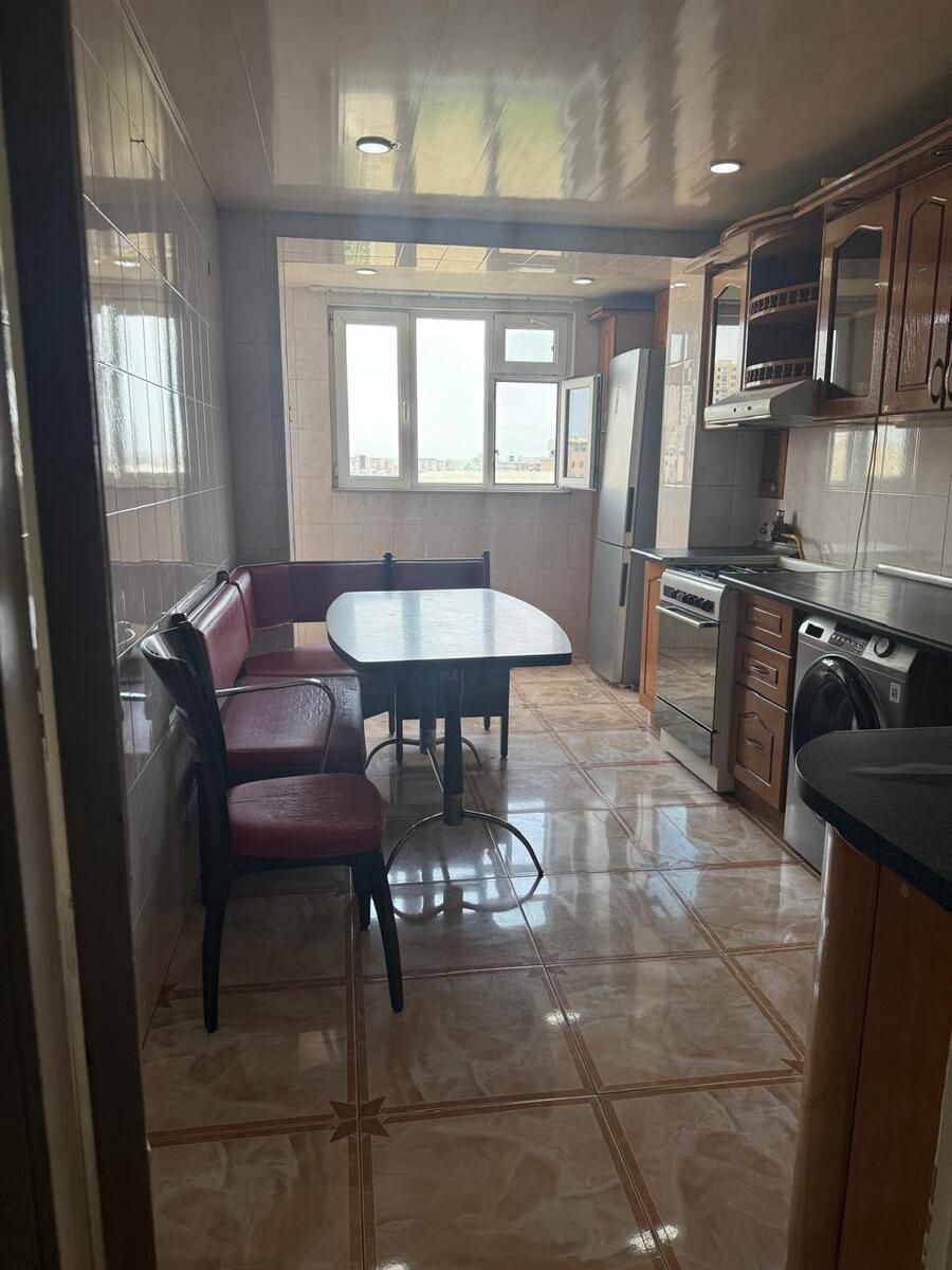 İcarəyə verilir 4 otaqlı köhnə tikili 130 m² — Mənzil, Bakı (12)