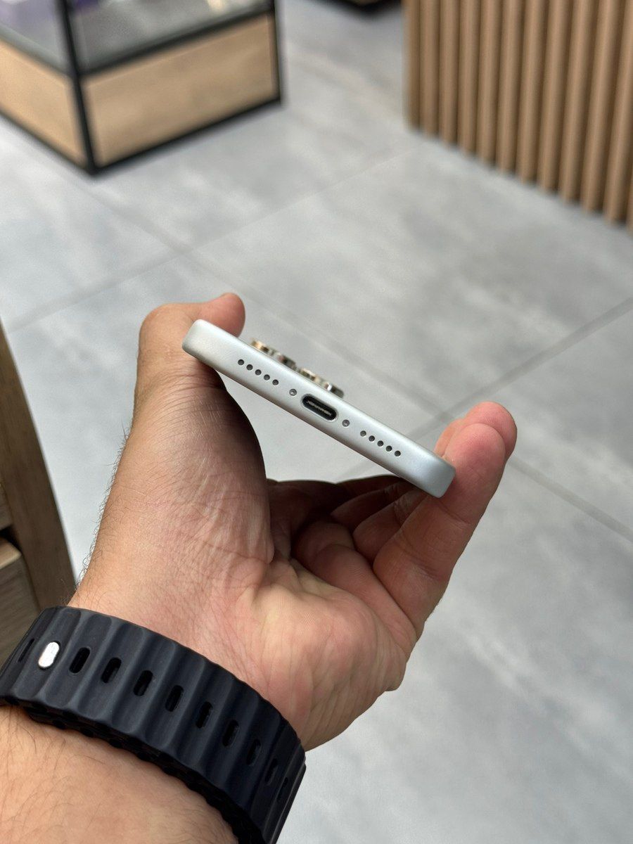 Apple iPhone 17 Pro Silver 256GB/12GB — Mallar, Bakı (5)