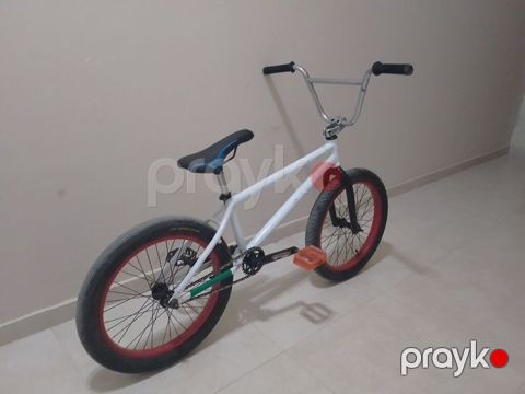 BMX velosiped - çərçivə: polad, 20" təkərlər, triklər üçün — Sumqayıt