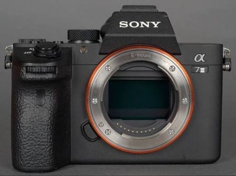 Sony Alpha a7 III (ILCE-7M3) fotoaparat gövdəsi — 24.2MP Full-Frame