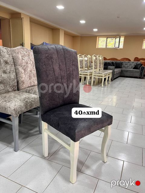 Yemək otağı üçün yumşaq oturacaqlı stul