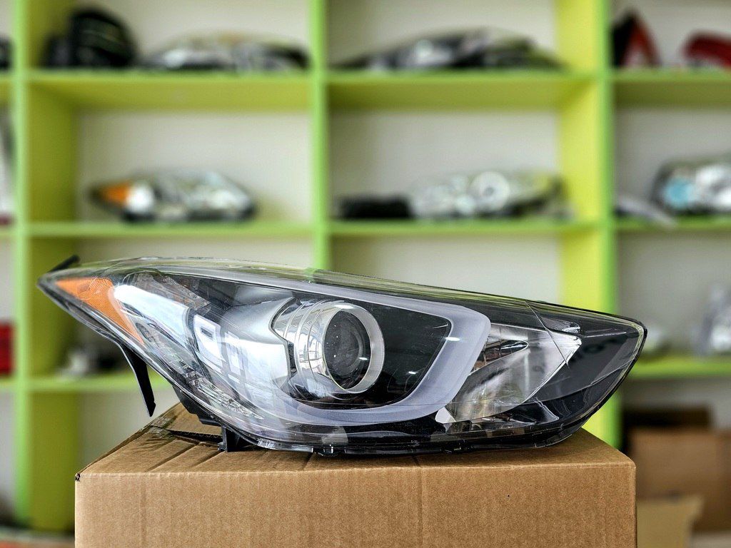 "Hyundai Elantra 2014" LED farası — Ehtiyat hissələri və aksesuarlar, Bakı