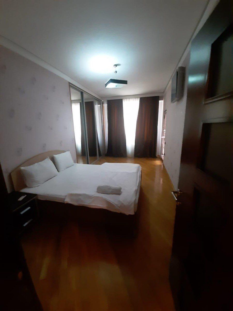 İcarəyə verilir 4 otaqlı yeni tikili 211 m² — Mənzil, Bakı (4)