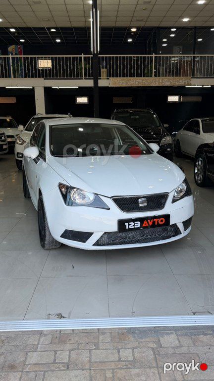 SEAT Ibiza, 1.6 L, 2013 il, 296 000 km