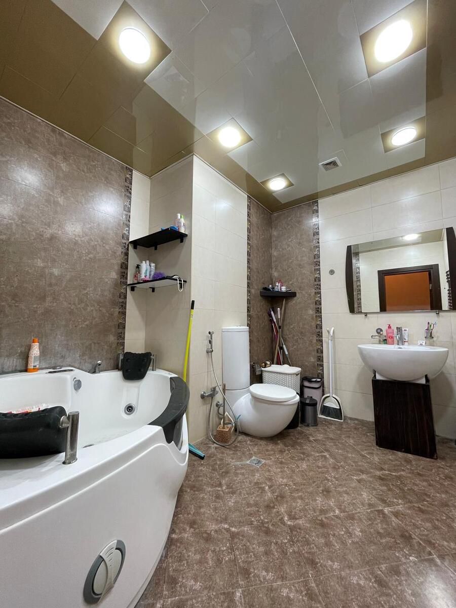 Satılır 4 otaqlı yeni tikili 198 m² — Mənzil, Bakı (10)