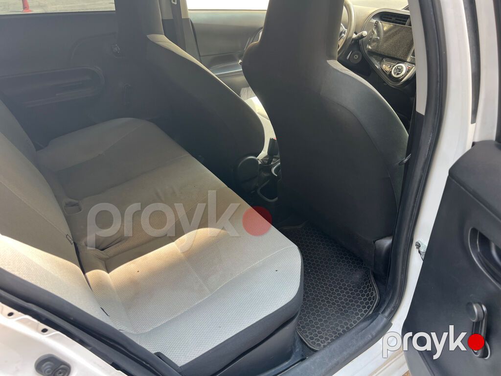 Toyota Aqua: 1.5 l | 2019 il Hetçbek 77-UZ-956 — Avto, Bakı (4)