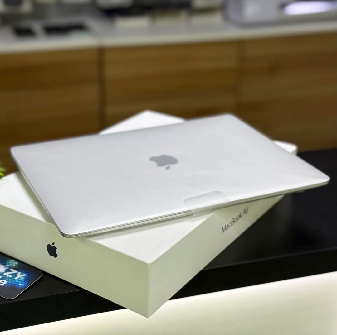 Apple MacBook M1 8/256 GB 13-İnch — Elektronika, Bakı