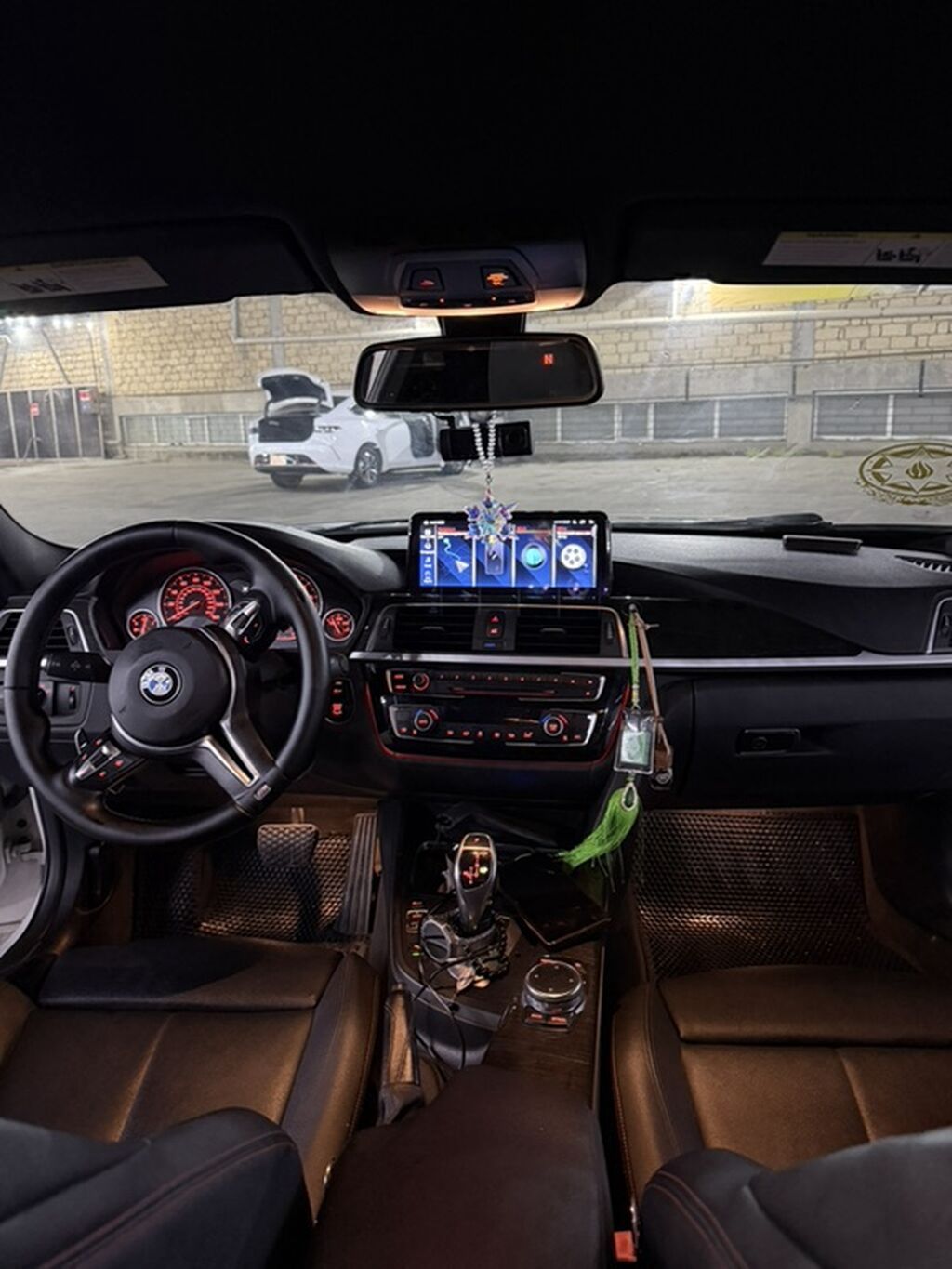 BMW 328: 2 l | 2016 il Sedan — Avto, Digah (7)