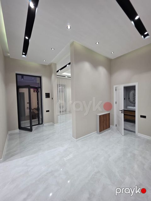 Mərdəkanda 2.5 sot torpaq sahəsində yerləşən 140 m² sahəli ev satılır