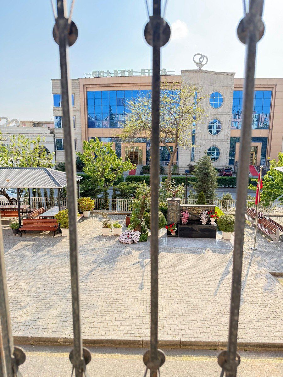 Satılır 2 otaqlı köhnə tikili 58 m² — Mənzil, Bakı (2)