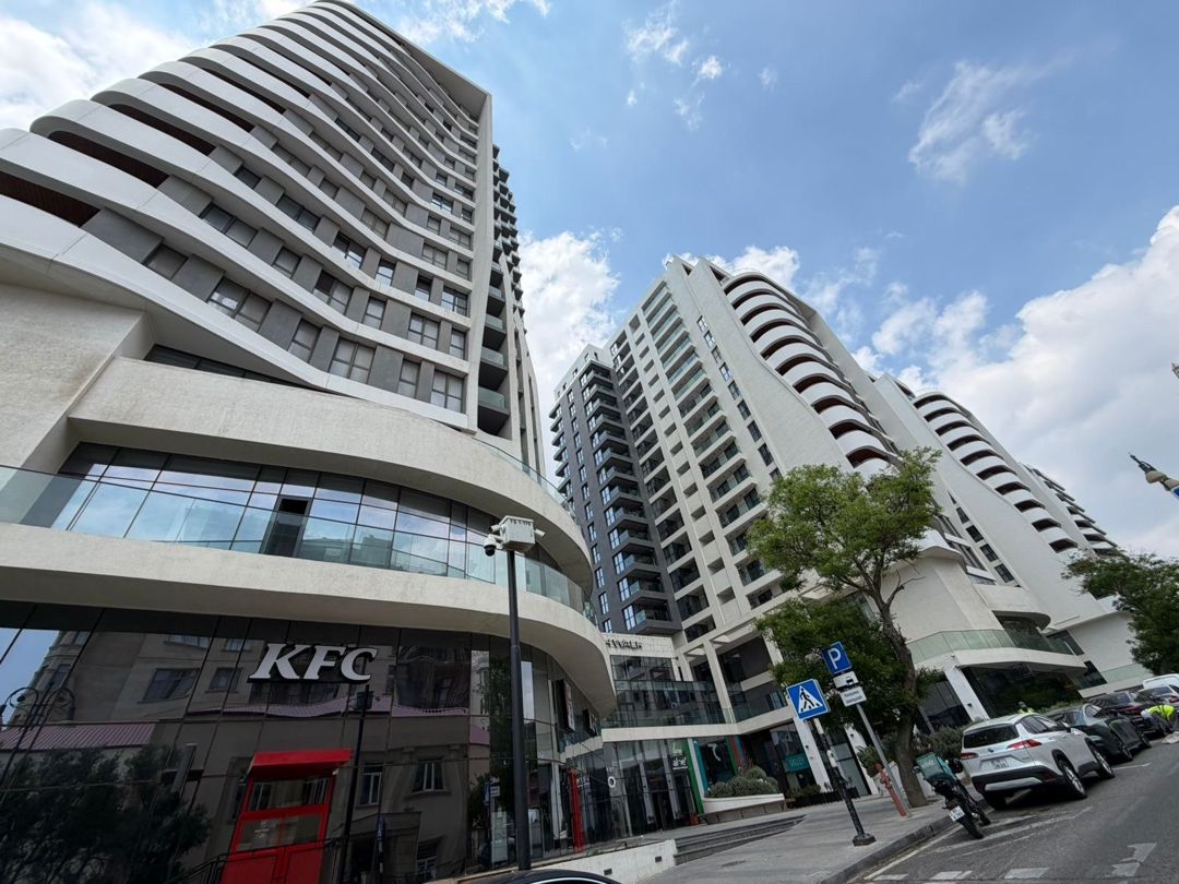 Satılır 6 otaqlı yeni tikili 395 m² — Mənzil, Bakı