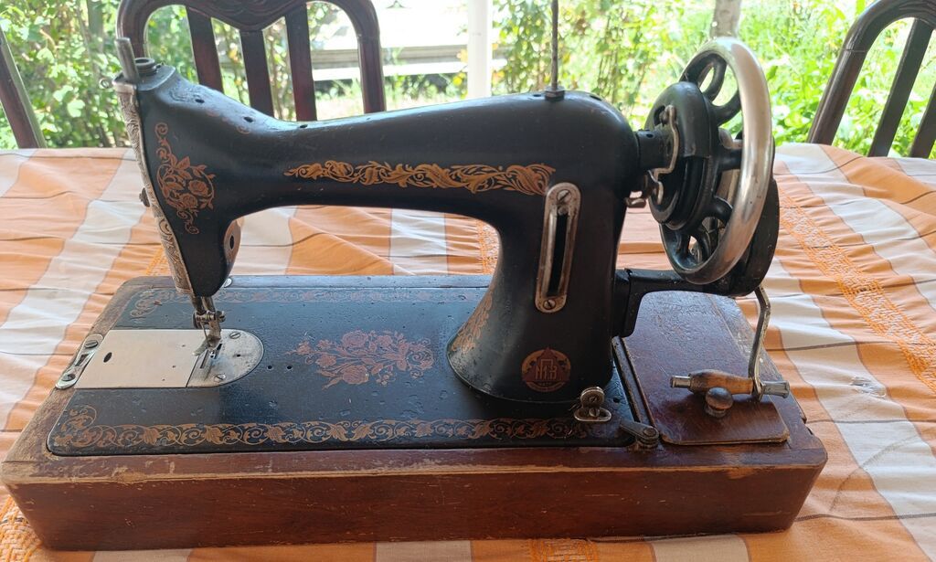 Qədim tikiş maşını,1 əsrlik,tam işlək vəziyyətdə — Biznes və avadanlıq, Mingəçevir (5)