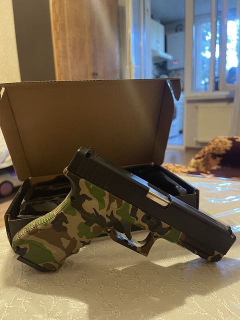 Məhsul: Glock 18 (9x19) tərzində kamuflyaj dizaynlı pnevmatik/airsoft