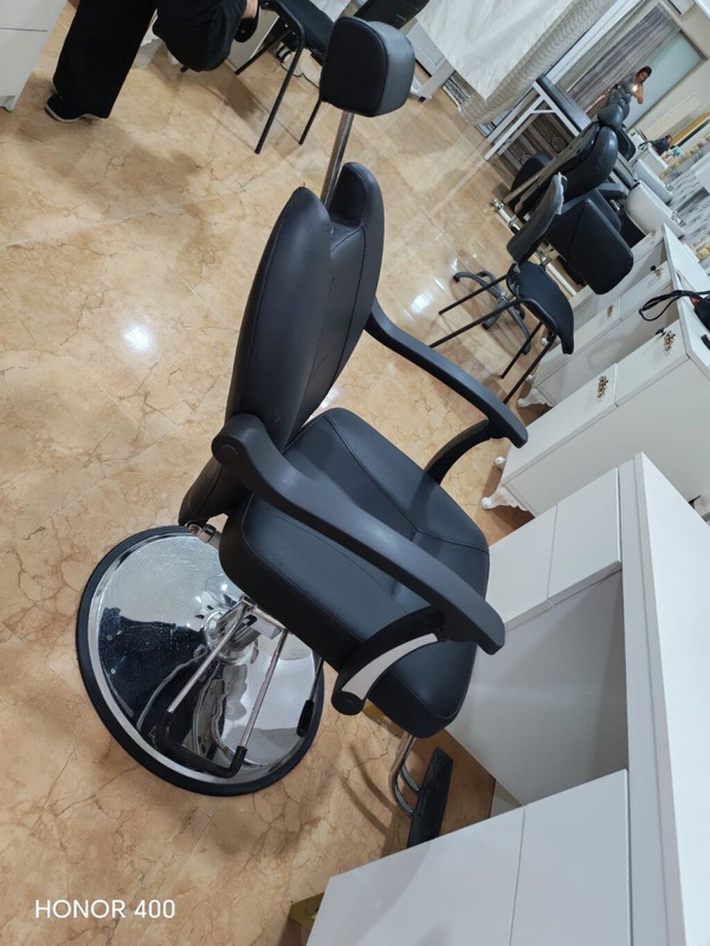Peşəkar salon kreslosu - Material: Yumşaq ekodəri örtük, təmizlənməsi — Mebel, Bakı