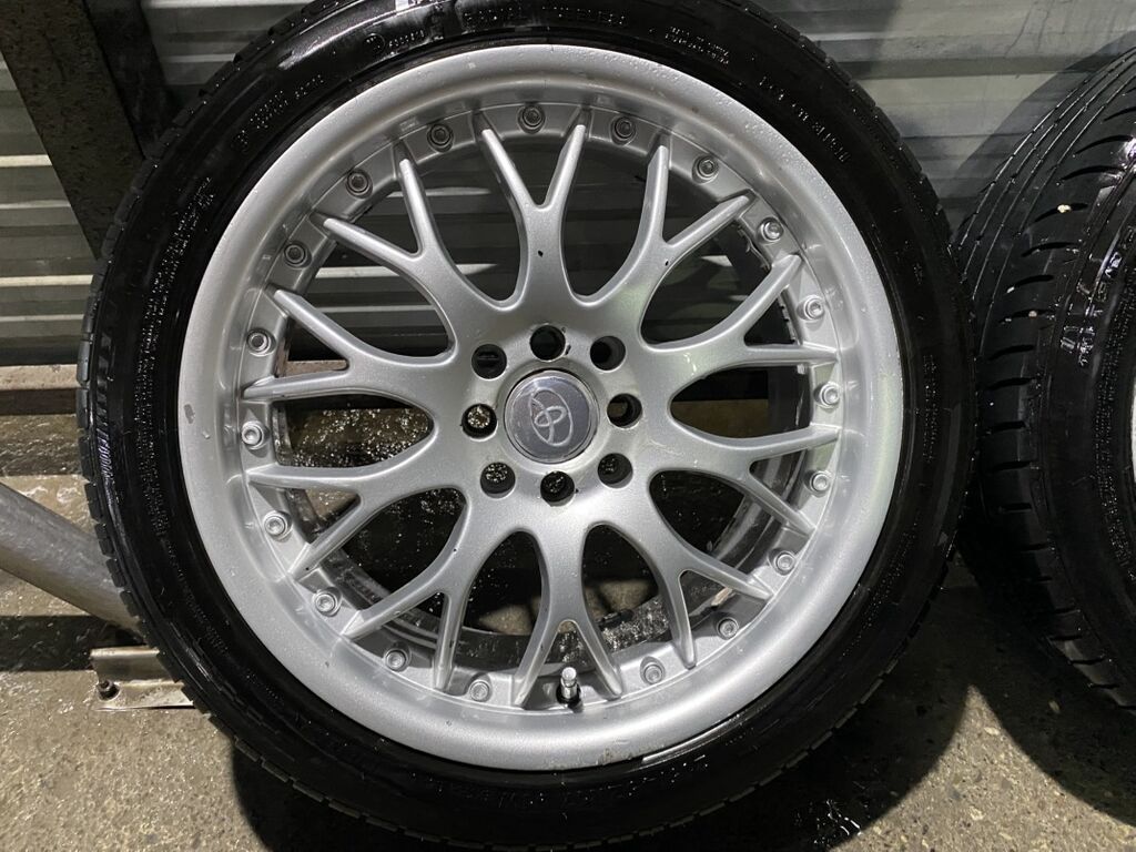 Toyota orijinal yüngül lehimli disk dəsti + təkərlər - Komplekt: 4 — Avto, Bakı