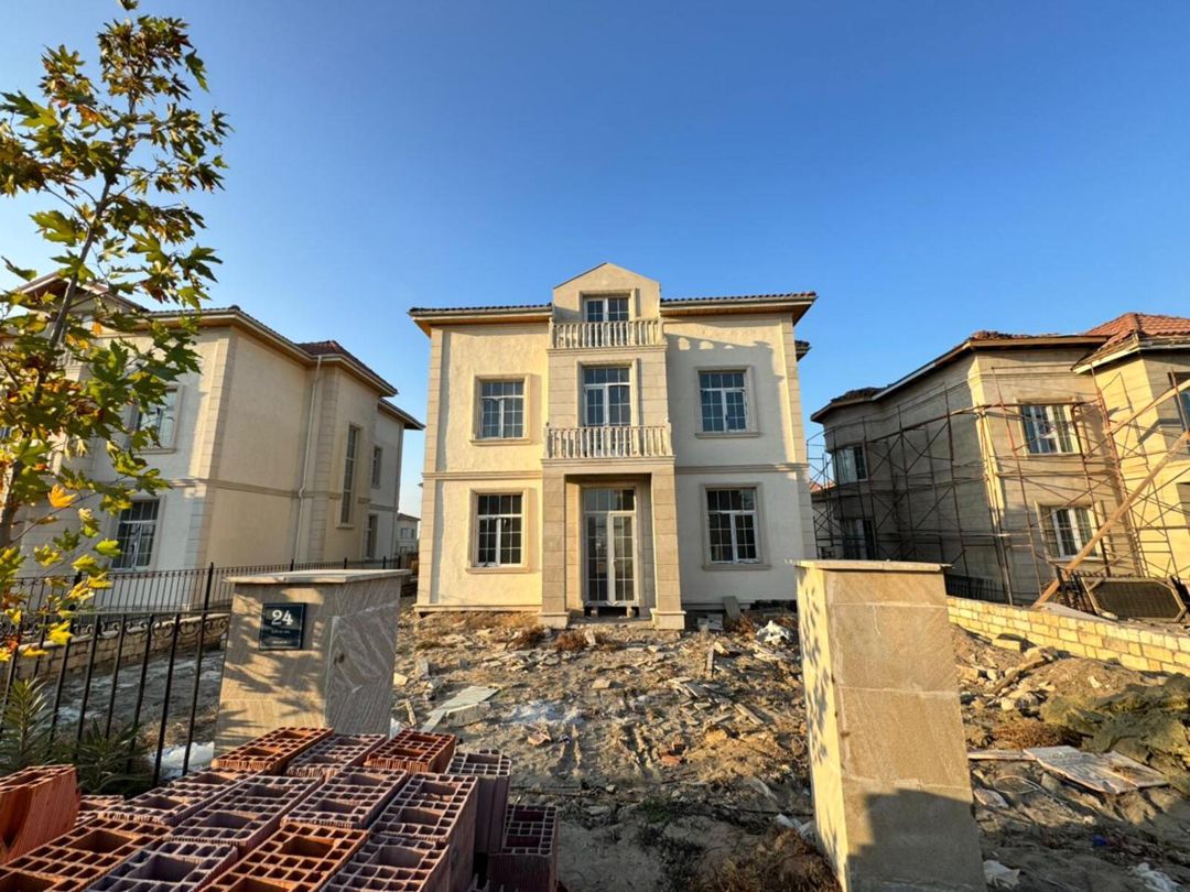 Satılır 8 otaqlı həyət evi/bağ evi 300 m² — Ev, villa, Bakı