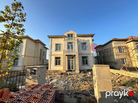 Satılır 8 otaqlı həyət evi/bağ evi 300 m²