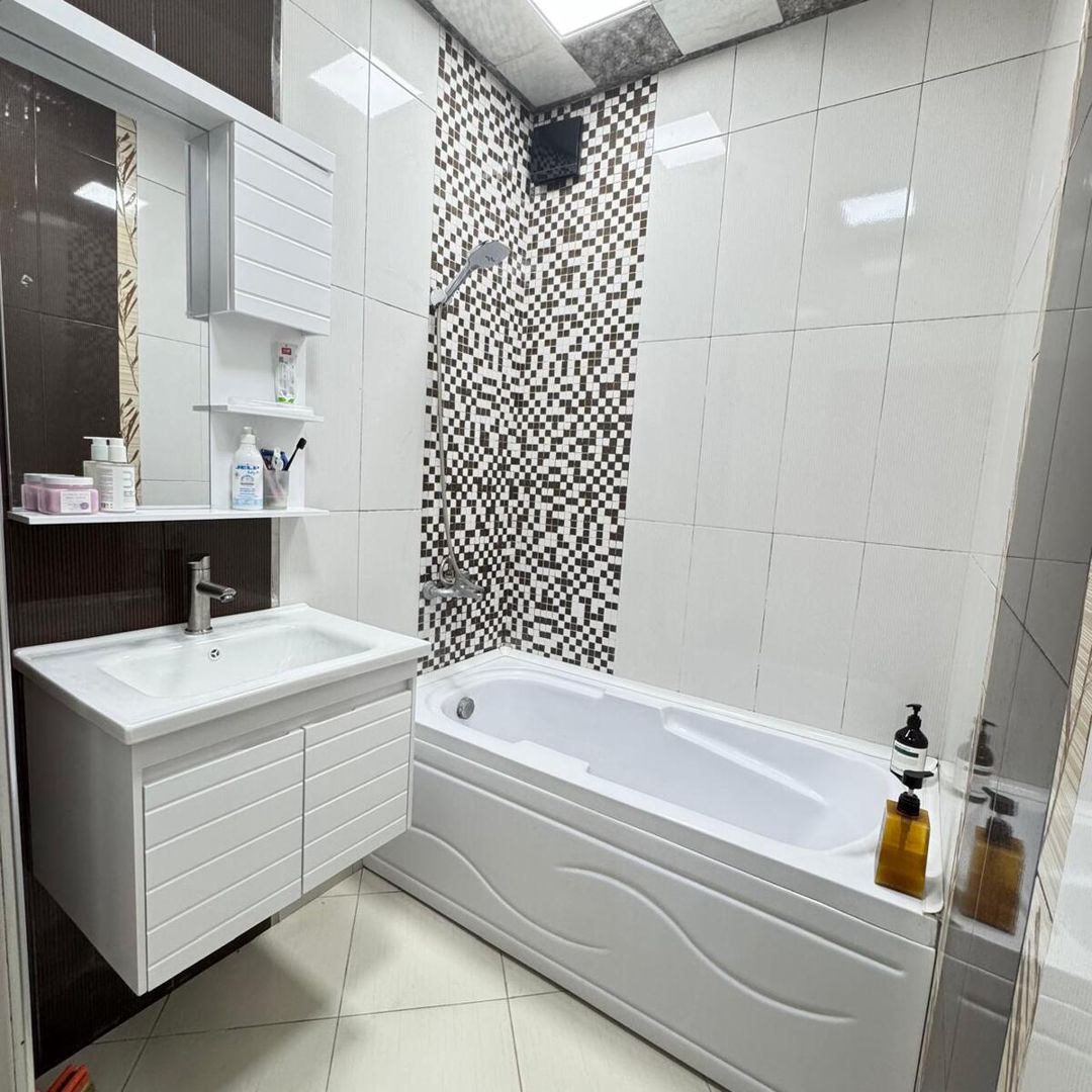 Satılır 3 otaqlı köhnə tikili 75 m² — Mənzil, Bakı (7)