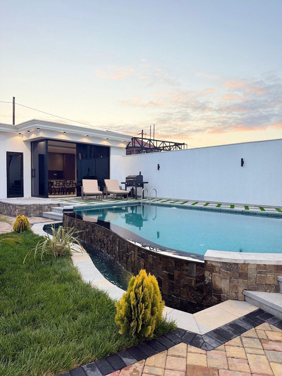 Satılır 4 otaqlı həyət evi/bağ evi 200 m² — Ev, villa, Bakı (8)
