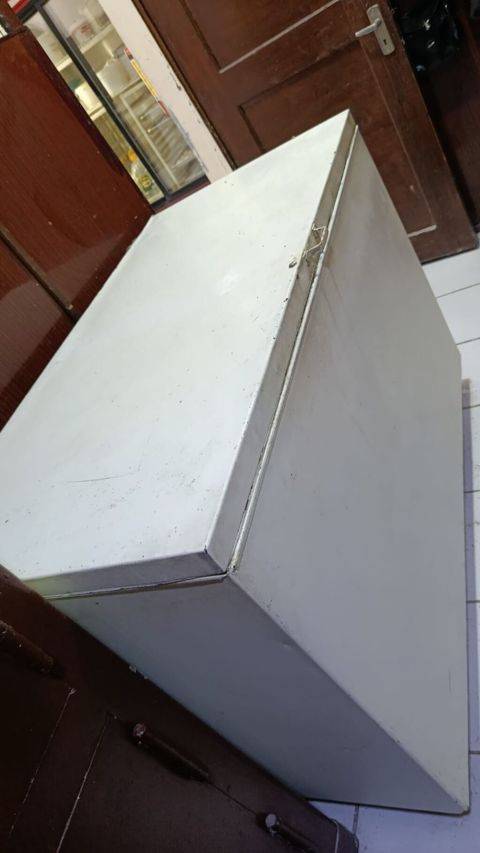 *SEVA XİRDALAN* 400 LİTR OLAN DONDURUCU SATİLİR. İŞLƏKDİR. QİYMƏT
