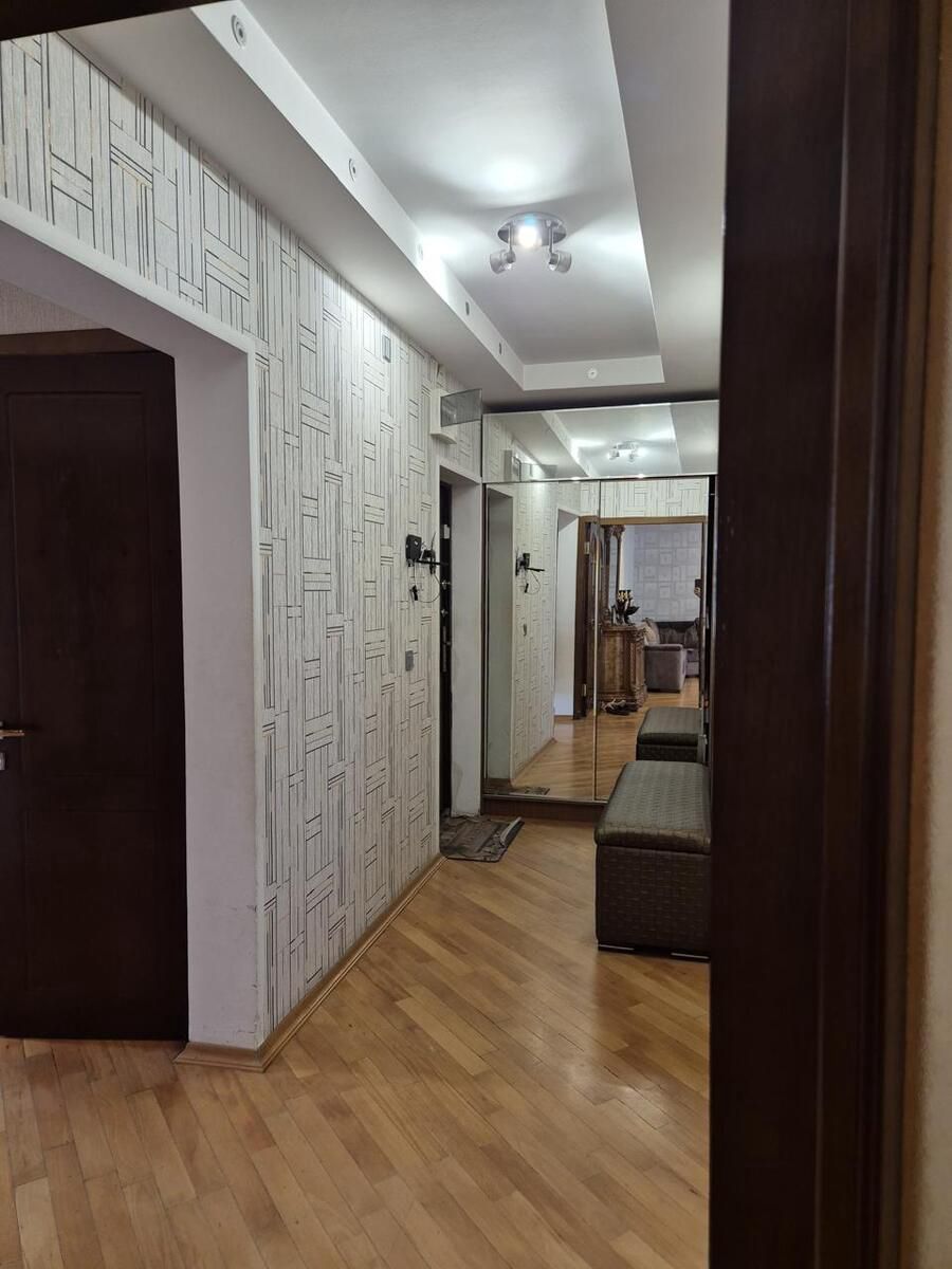 Satılır 4 otaqlı köhnə tikili 120 m² — Mənzil, Bakı (3)