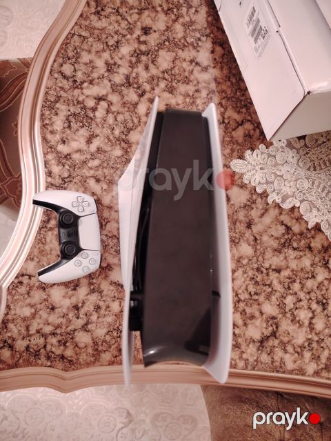 Salam ps 5 slim satılır,4-5 dəfəm istifadə olunufps plus var 1 illiy — Gəncə