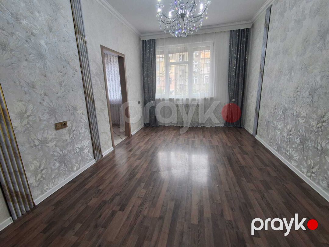 Satılır 1 otaqlı köhnə tikili 30 m² — Mənzil, Bakı (7)