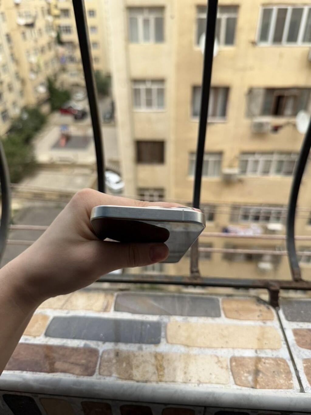 IPhone 17 Pro, Gümüşü, Simsiz şarj — Apple iPhone, Xırdalan (4)