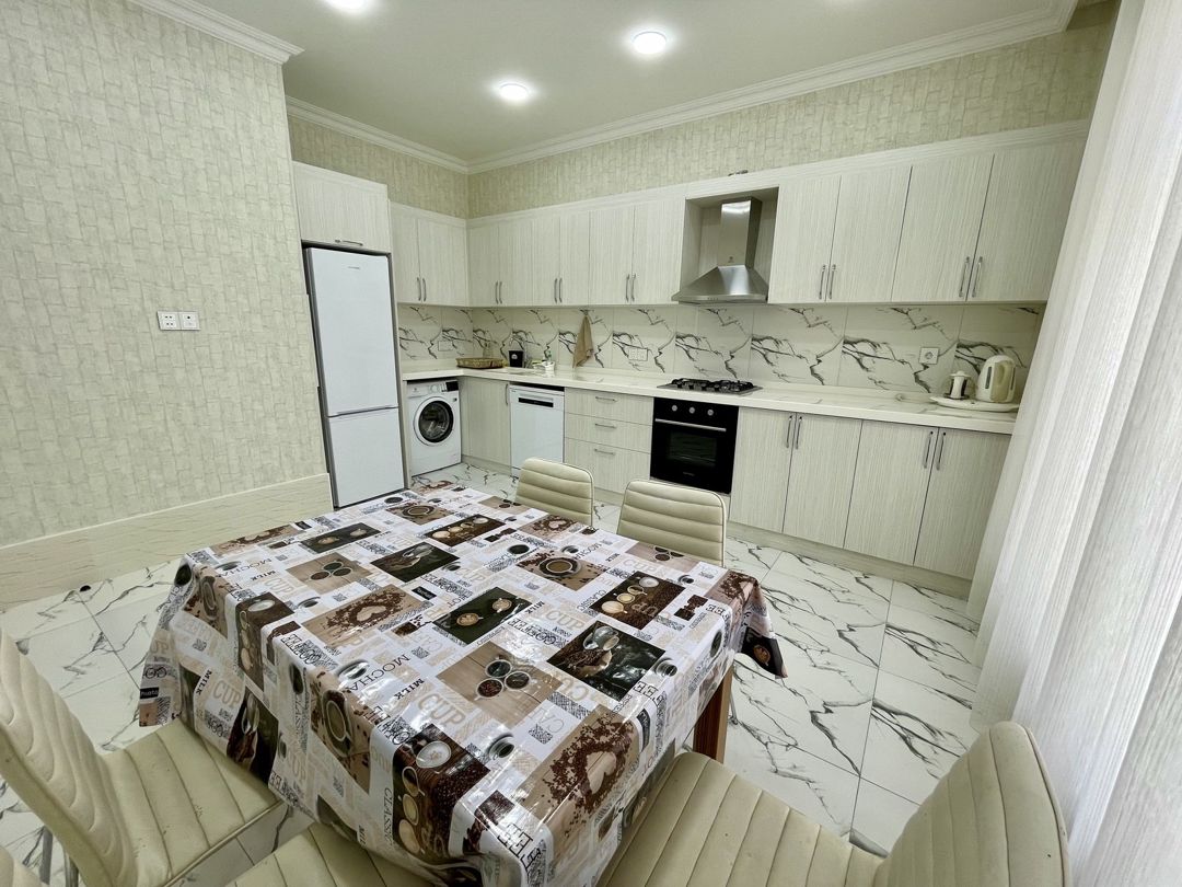 İcarəyə verilir 4 otaqlı həyət evi/bağ evi 160 m² — Ev, villa, Bakı (11)