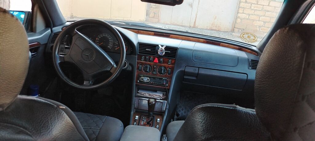 Mercedes-Benz C-Class: 2.4 l | 1998 il Sedan — Avtomobillər, Gəncə (4)