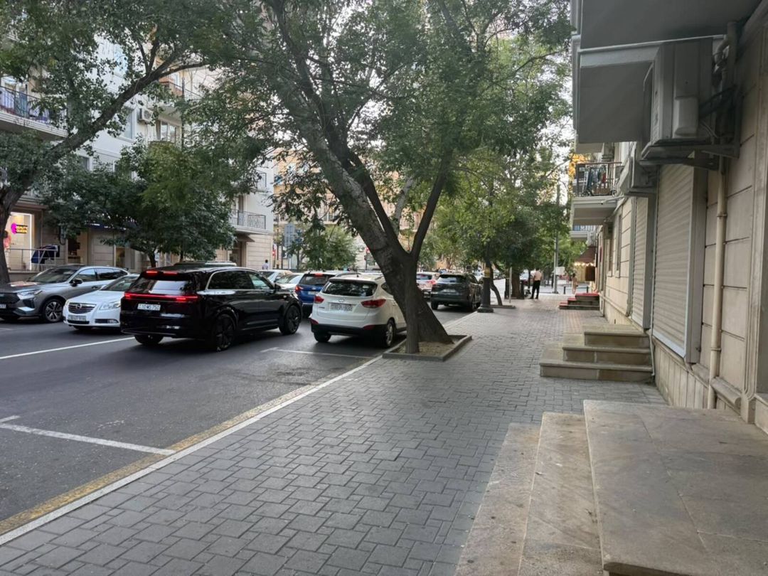 Obyekt icarəyə verilir, Xaqani küç. — Daşınmaz əmlak, Bakı (5)