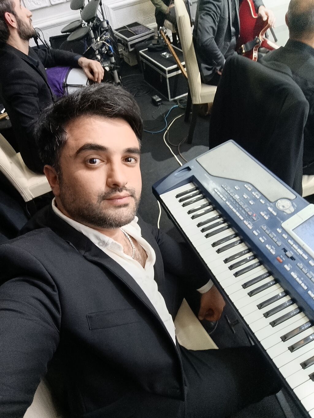 Peşəkar canlı musiqi xidməti - Klaviatura. gozel.Milli Rtimler sesler — Xidmətlər, Mehdiabad