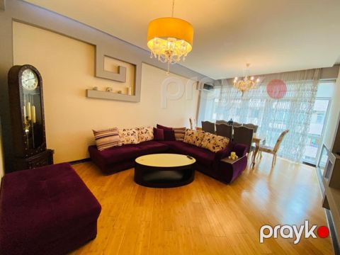 Satılır 3 otaqlı yeni tikili 130 m²