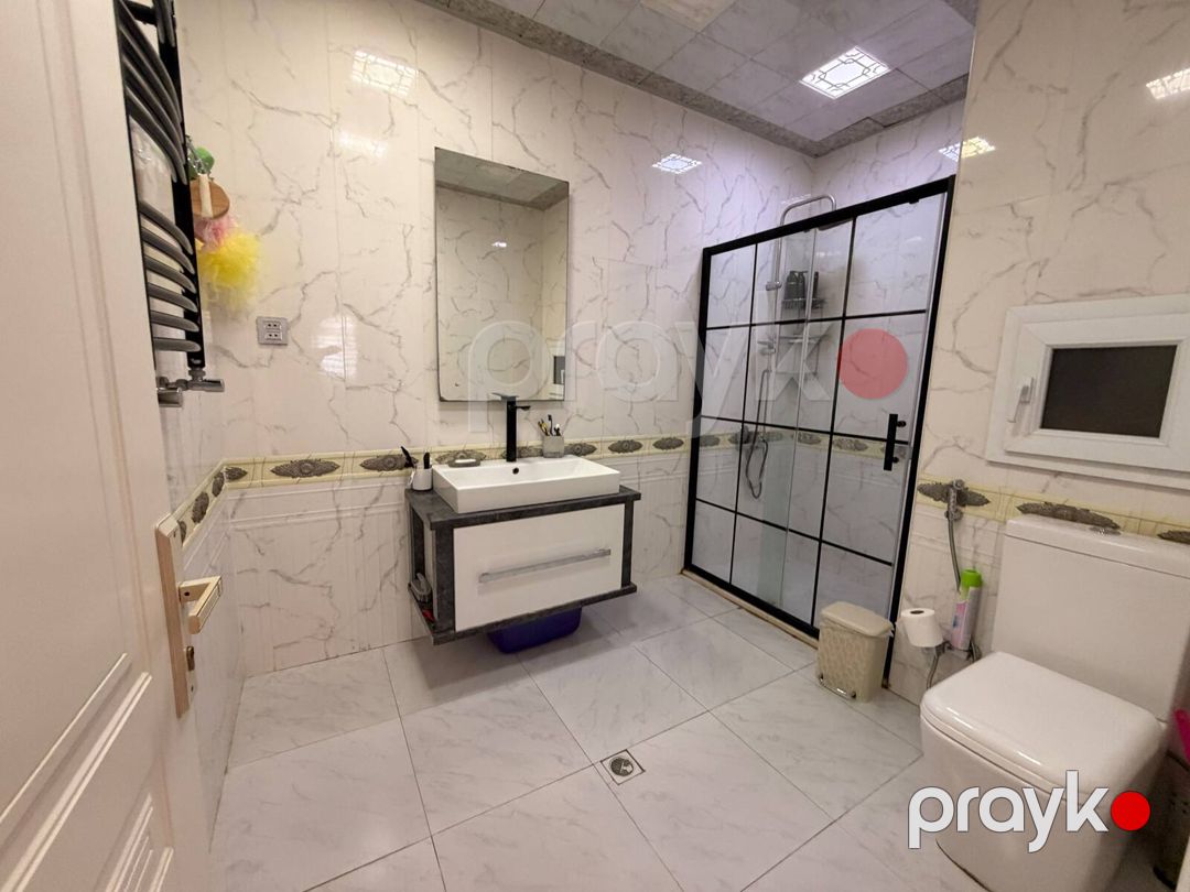 Satılır 4 otaqlı köhnə tikili 110 m² — Mənzil, Bakı (9)