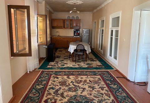 İcarəyə verilir 2 otaqlı həyət evi/bağ evi 70 m²