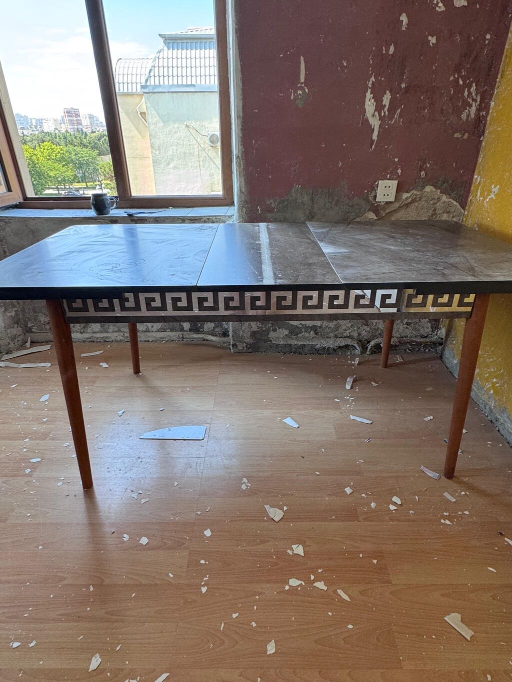 Endirim. Masa tezedir. Tecili satilir Temirle elaqedar. Qiymet 100azn — Masalar, Bakı