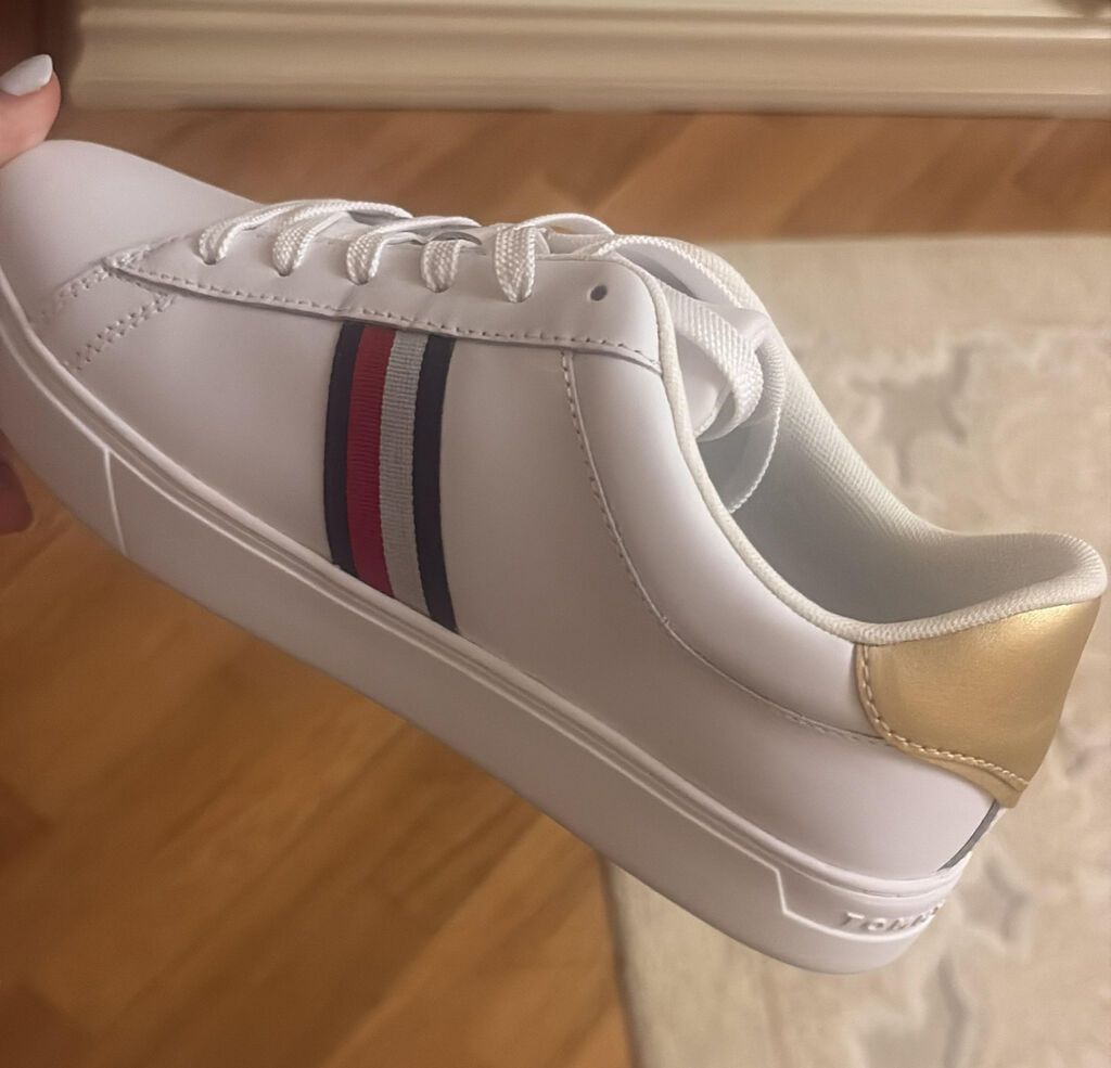 Tommy Hilfiger, Ölçü: 40, rəng - Ağ, Yeni — Şəxsi əşyalar, Bakı