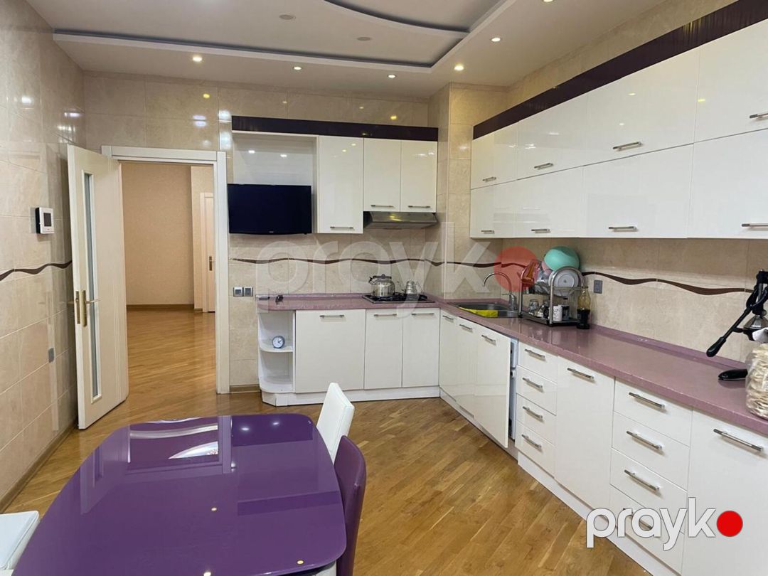 Satılır 4 otaqlı yeni tikili 240 m² — Mənzil, Bakı (12)